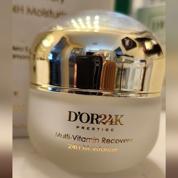 NIB-Multi-Vitamin Recovery 24H Moisturizer-Skincare - Picture 4 of 6